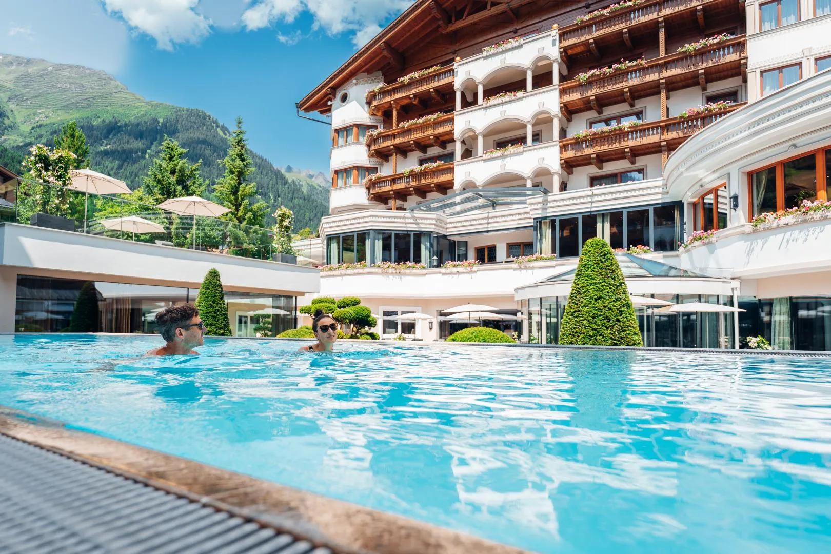 Trofana Royal Resort